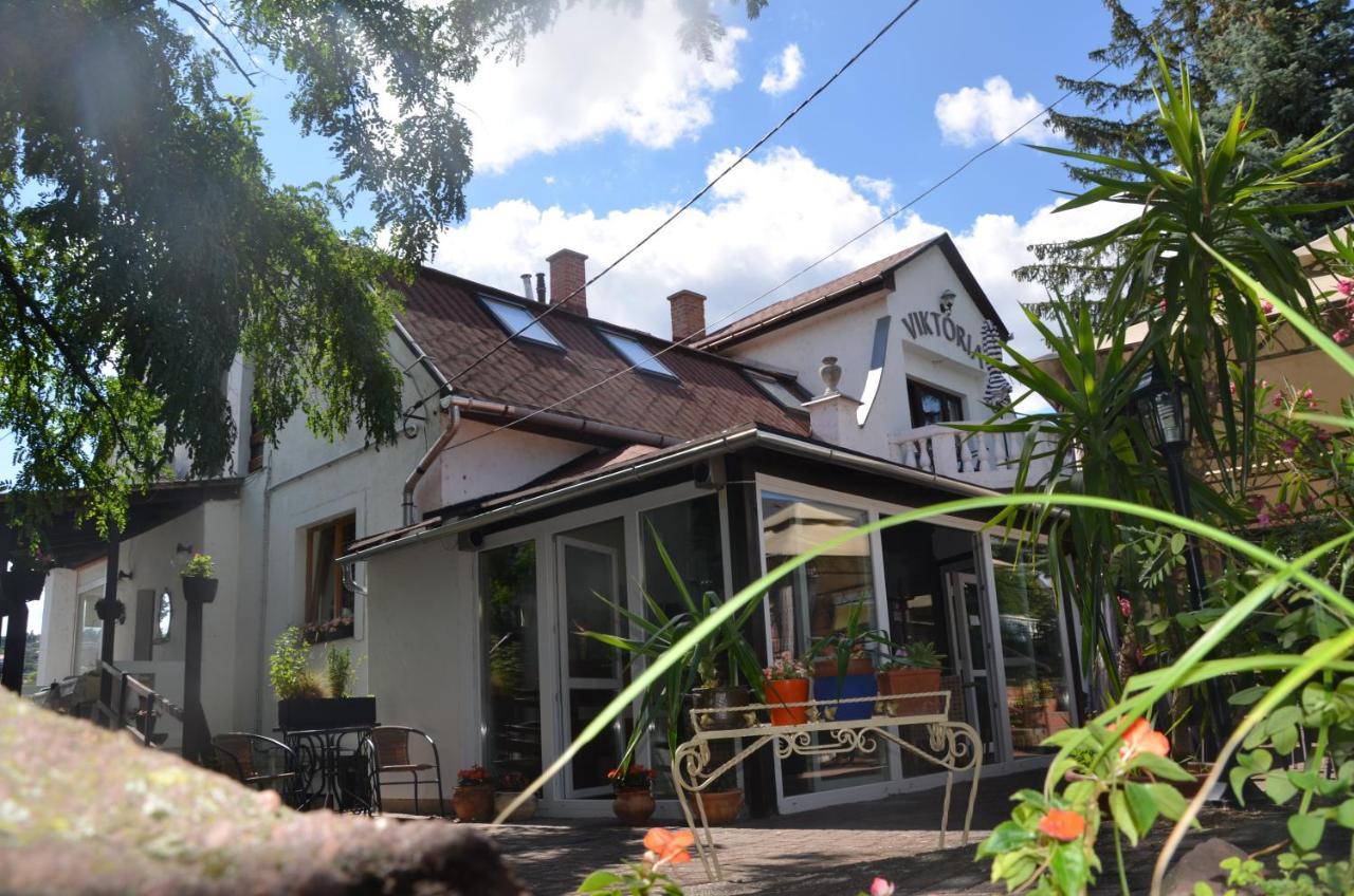 Hotel Viktoria Balatonalmadi Exterior photo