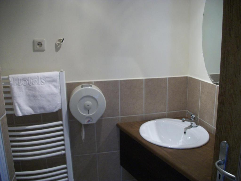 Hotel Viktoria Balatonalmadi Room photo